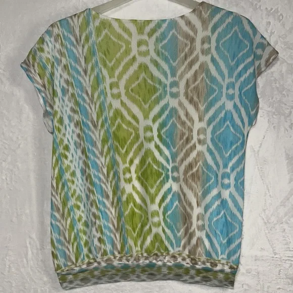 Chico’s 100% Nylon Women’s Multi Color Top Size 2 - Picture 2 of 5